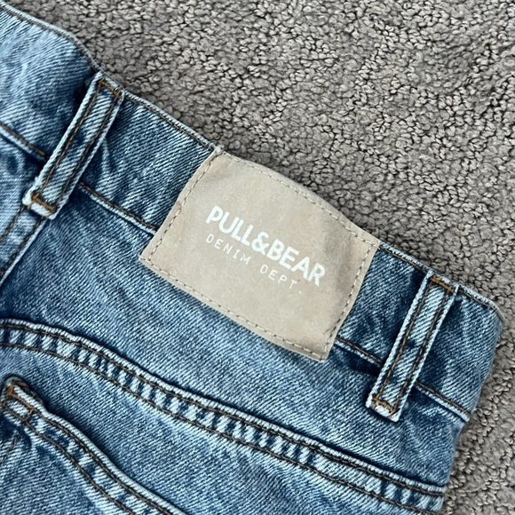 Pull & Bear Denim Distressed Straight Leg Jeans - Picture 2 of 5